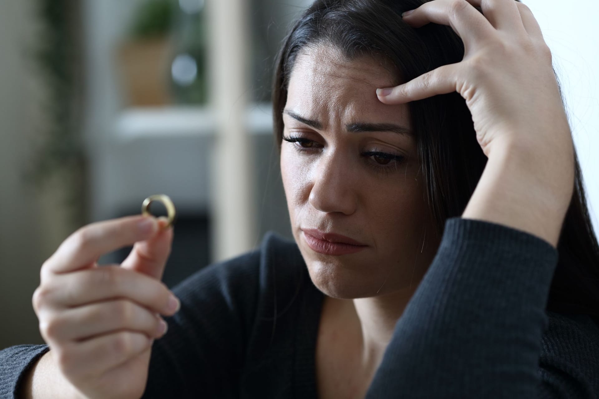 Anspruch auf Witwenrente: Eine Ehe muss mindestens ein Jahr dauern und bis zum Tod des Partners halten. Anspruch auf Witwenrente: Eine Ehe muss mindestens ein Jahr dauern und bis zum Tod des Partners halten.