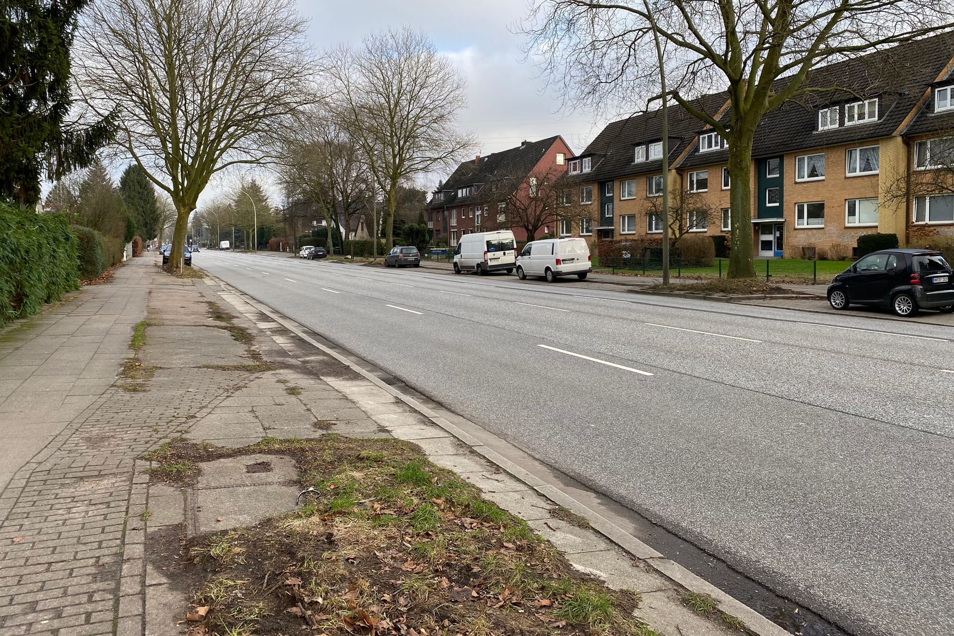 Die Stein-Hardenberg-Straße, nordöstlich der Straße Am Pulverhof: Unter anderem die Geh- und Radwege sollen verbreitert werden. Die Stein-Hardenberg-Straße, nordöstlich der Straße Am Pulverhof: Unter anderem die Geh- und Radwege sollen verbreitert werden.